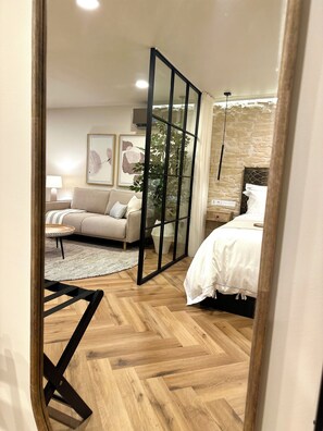1 bedroom, iron/ironing board, WiFi, bed sheets - Studio Malaga (Málaga)