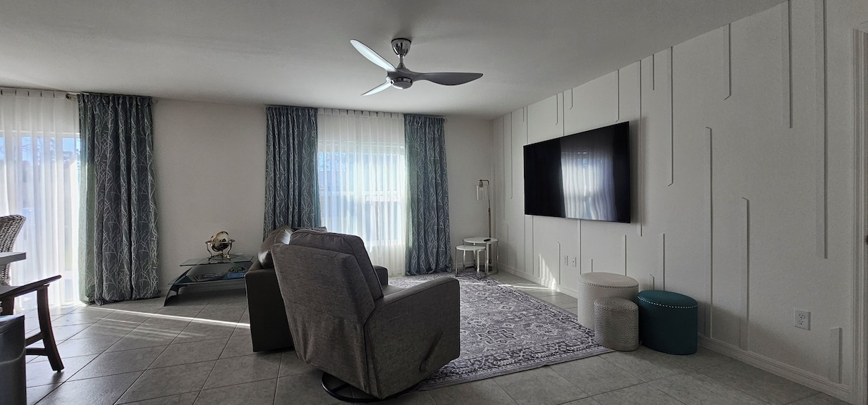 New Construction With Heated Swim Spa 5,5 Mi To The Beach With Fenced Back Yard - Port Charlotte, FL