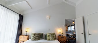 ROTORUA - Blackwood Fairy Springs *****Family friendly holiday home*****