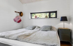 3 bedrooms, travel cot, free WiFi - 3 bedroom amazing home in Sydals (Sydals)