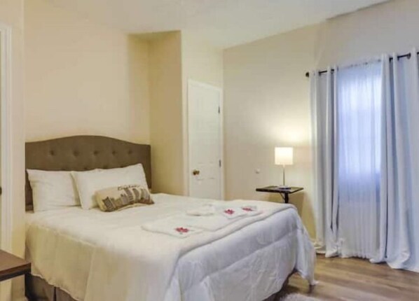 2 soverom, strykejern/-brett, wi-fi og sengetøy