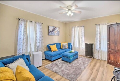 Grand Worcester Getaway! Pets Welcome! Comfortable

