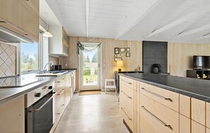 Kühlschrank, Herdplatte, Geschirrspüler