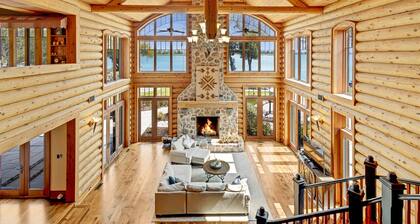 Grand on Longtail | Lazy River · Lake · Luxe Stay