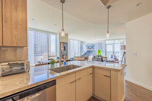 Luxury-Apartment, 2 Schlafzimmer, eigenes Bad | Eigene Küche