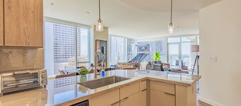 ROVE LIVING/KL - 44 Monroe