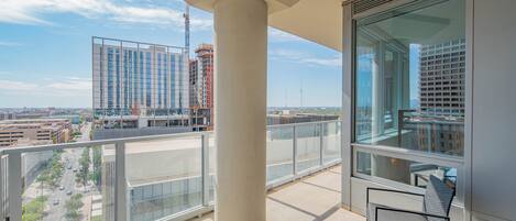 Luxury Apartment, 2 Bedrooms, Private Bathroom | Balcony
