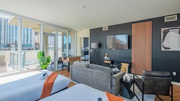 Signature-Apartment, 2 Schlafzimmer, Nichtraucher, Klimaanlage | Schreibtisch, laptopgeeigneter Arbeitsplatz, Bügeleisen/Bügelbrett