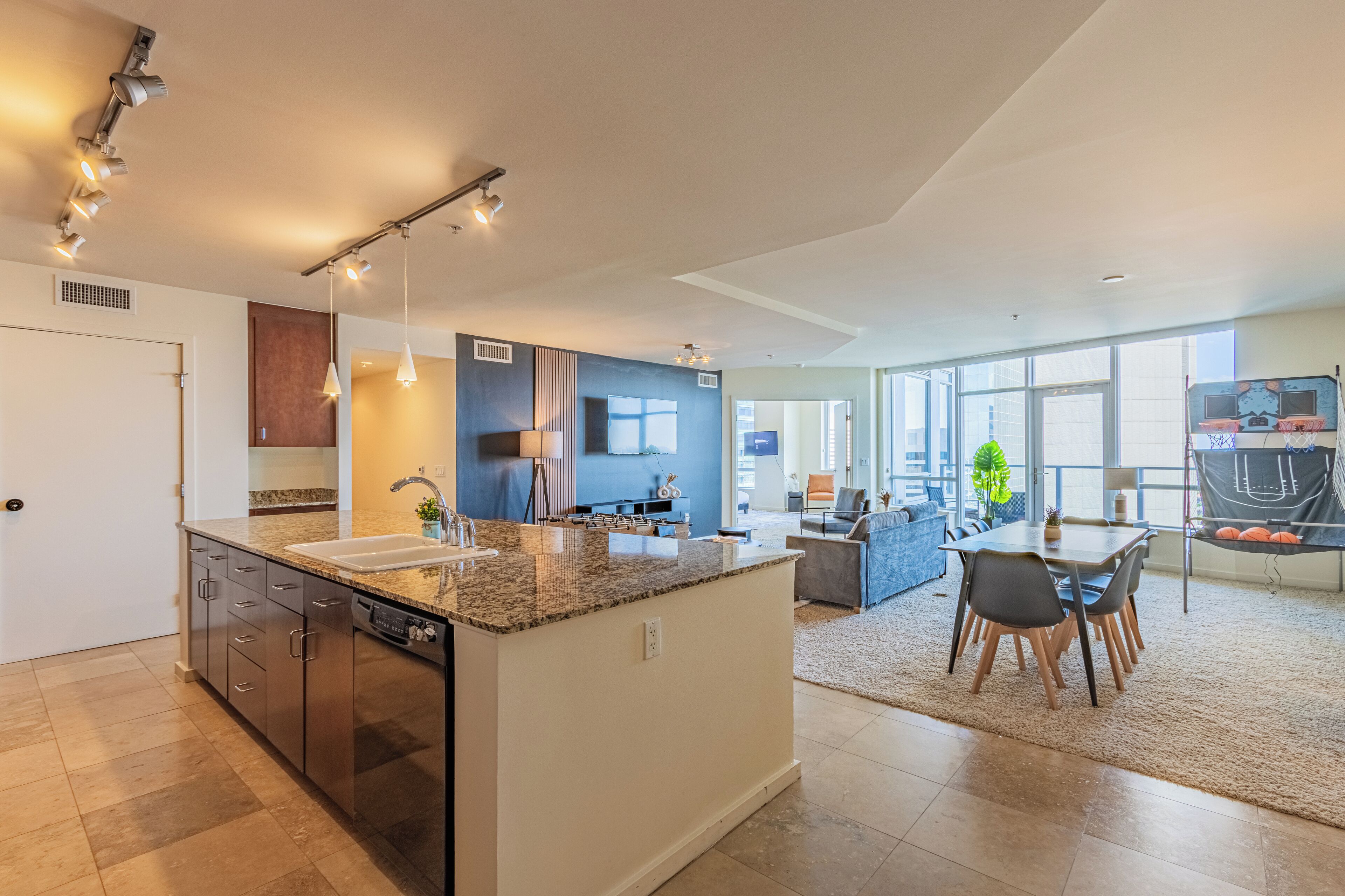 슈피리어 아파트, 침실 2개, 금연, 욕실 2개 | 전용 주방 | 대용량 냉장고, 전자레인지, 오븐, 쿡탑