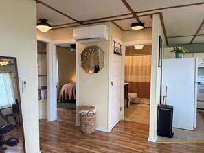 2 slaapkamers, een bureau, een strijkplank/strijkijzer, wifi