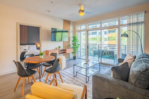 ROVE LIVING/KL - Linear