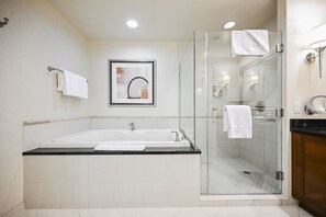 Shower, jetted bath, hair dryer, towels