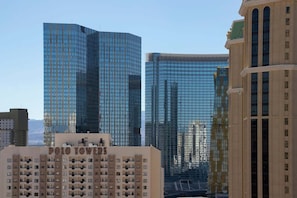 Exterior - SVS: Remodeled Strip View Balcony | Signature at MGM (Las Vegas)