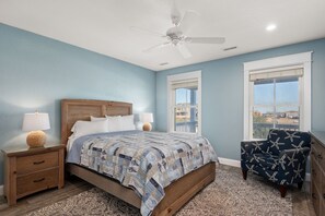 5 dormitorios, tabla de planchar con plancha, wifi gratis y ropa de cama
