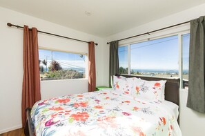 3 slaapkamers, een strijkplank/strijkijzer, gratis wifi, beddengoed