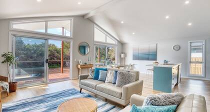 Welcome to The Bay, an enchanting holiday home nestled in the picturesque seaside town of Venus Bay.