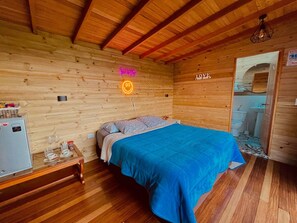 1 bedroom, laptop workspace, free WiFi