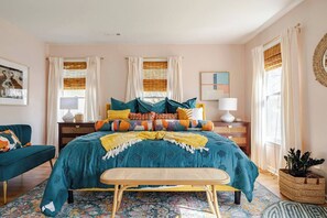 3 Schlafzimmer, Schreibtisch, Bügeleisen/Bügelbrett, WLAN