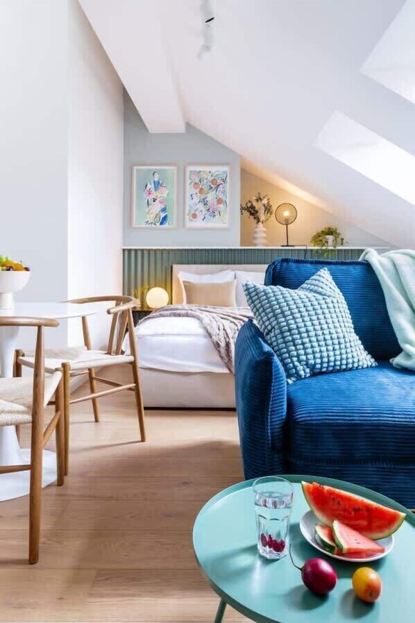 Téléviseur, bureau