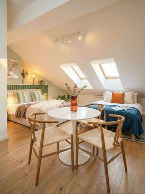1 bedroom, iron/ironing board, travel cot, WiFi - TurnKey | Antonin Dvorak Studio III (Praha 2)