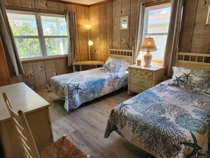 4 chambres, fer et planche à repasser, Wi-Fi gratuit, draps fournis