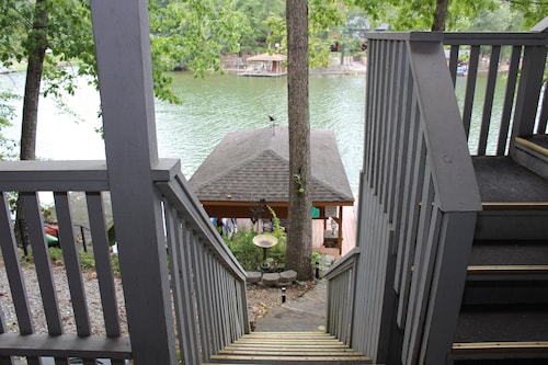 Awesome Waterfront Townhome on Lake DeSoto