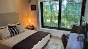 2 bedrooms, desk, iron/ironing board, free WiFi