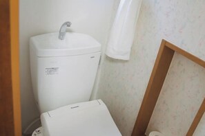 Toalettartikler (inkludert)