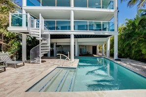 Beheizter Pool