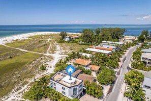 Exterior - Pool/Spa - Bean Point Retreat by SeaBreeze Vacation (Anna Maria)