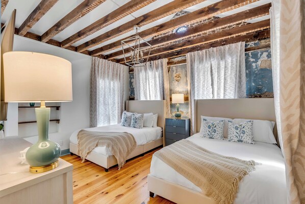 5 bedrooms, iron/ironing board, Internet, bed sheets - St. Philip Collection - Pair of newly renovated homes in Downtown Charleston! (Charleston)