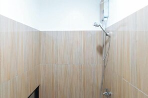 Room - RedDoorz @ DBuilders Rooms Ph1 Taguig (Taguig)