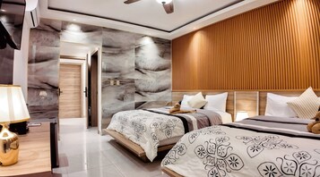 Select Comfort beds, minibar, in-room safe, free WiFi