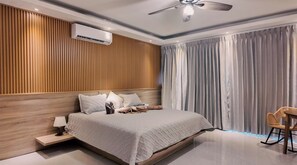 Select Comfort -patjalliset sängyt, minibaari, tallelokero huoneessa