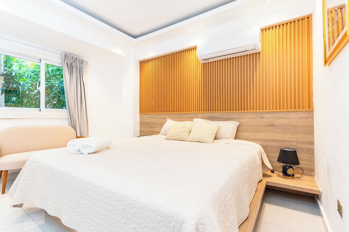 DOBLE GRANDE | Select Comfort beds, minibar, in-room safe, WiFi (free)