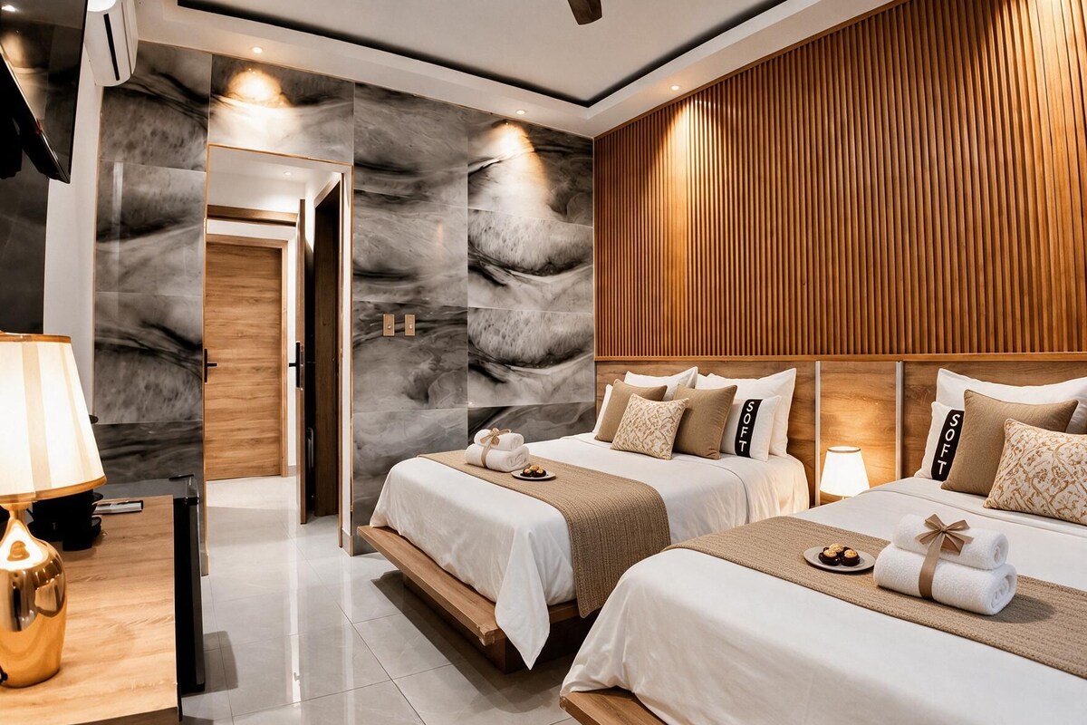 Select Comfort beds, minibar, in-room safe, WiFi (free)