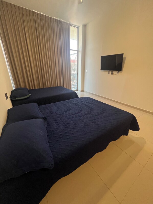 Wifi gratis y ropa de cama