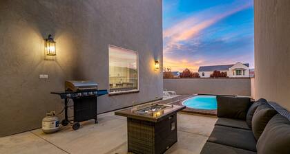 Elim Valley 4228|Private pool, foosball, ping pong, casita, and more!