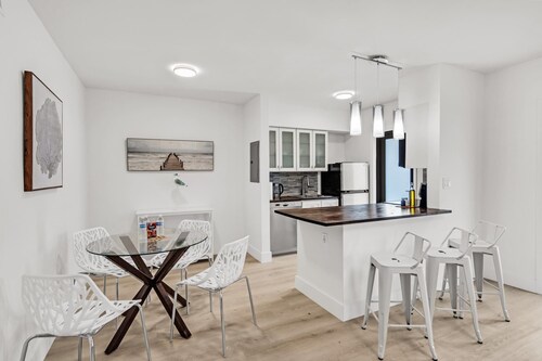 Stylish Retreat with Free Parking & Great Location