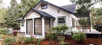 Serenity Cottage - Private Yard, Sauna, ATV Trails