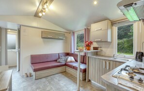 Fridge, stovetop, coffee/tea maker