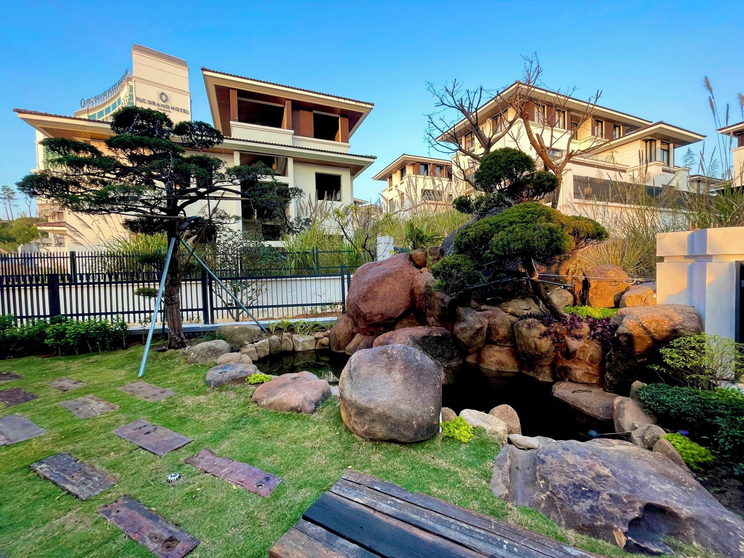 Gallery Villa, 6 Bedrooms, Private Pool, Beach View | Courtyard view