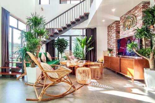Villa royale, 6 chambres, piscine privée, vue sur la plage | Aire de séjour | Téléviseur à écran plat