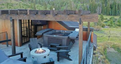 Classic Views | Hot Tub