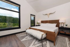 4 bedrooms, iron/ironing board, travel cot, WiFi