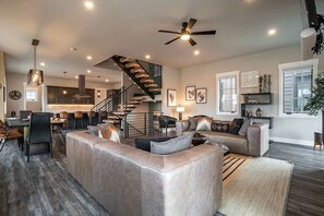 TV, fireplace, stereo, offices