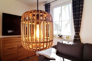 Télévision, chaîne hi-fi