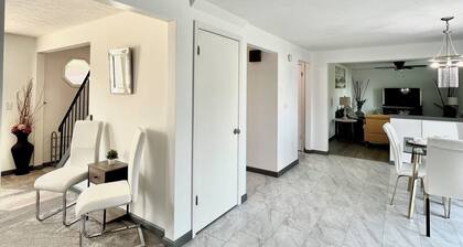 Spacious Modern Family Home - Prime Location