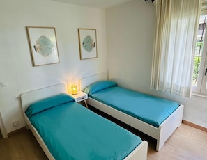 2 chambres, fer et planche à repasser, Wi-Fi gratuit