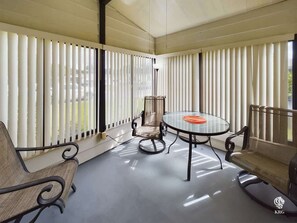 Dining - Cozy in Village of Silver Lake (Lady Lake)